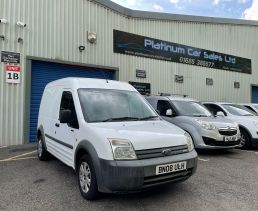 Used FORD TRANSIT CONNECT in Merthyr Tydfil for sale